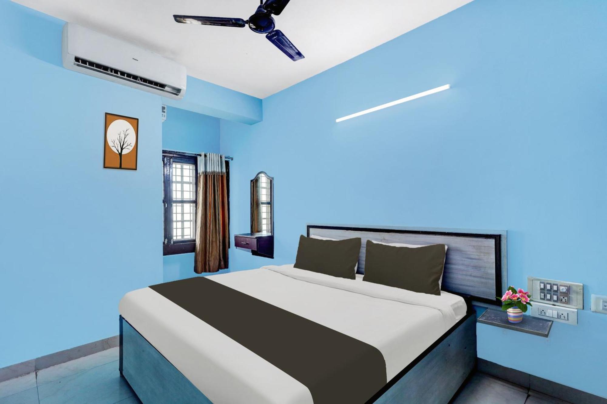 OYO 76010 Hotel Jayalakshmi Residency Tirupati Bagian luar foto