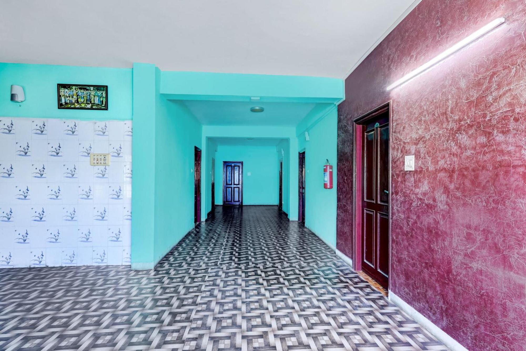 OYO 76010 Hotel Jayalakshmi Residency Tirupati Bagian luar foto